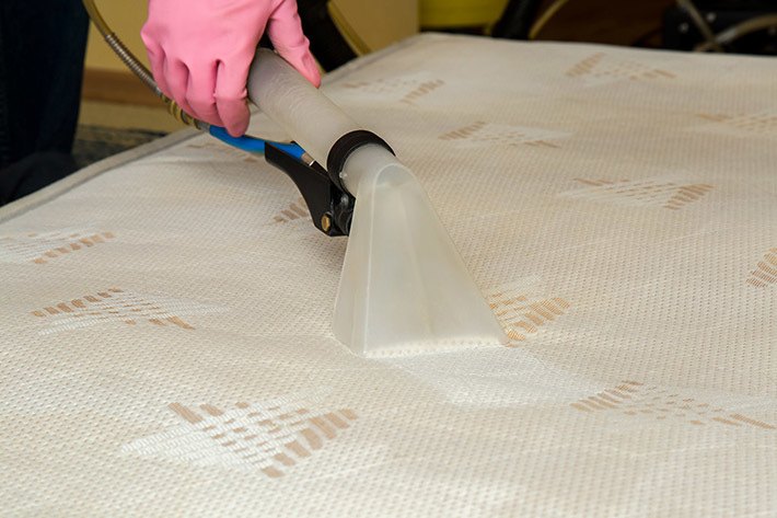 Best Mattress Vacuum Cleaners – Sanitizing, UV Hoovers for Bed Bugs & Dust Mites