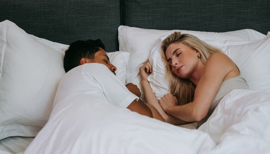 What’s the Best Mattress for Young Couples?